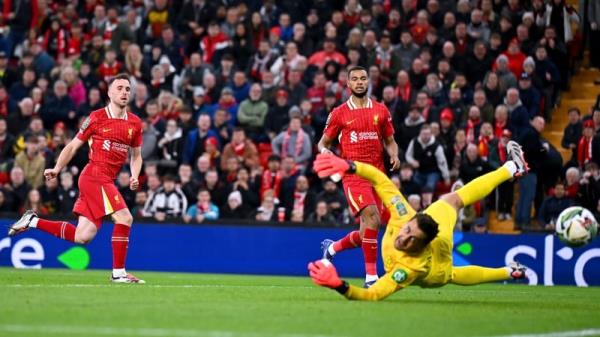 Diogo Jota of Liverpool scores his team's second goal